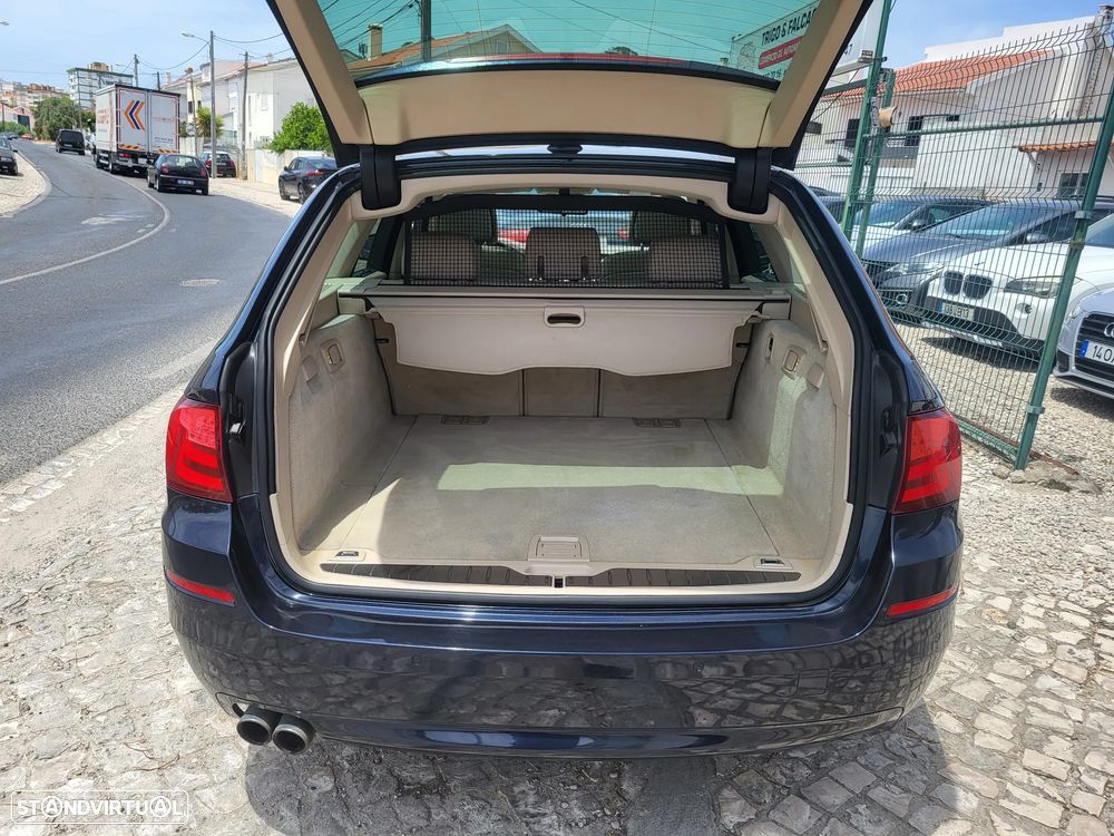 BMW 520 d Line Luxury Auto — fotografia 12