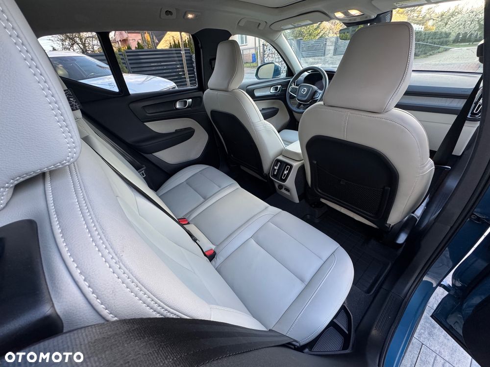 Volvo XC 40 B5 AWD Ultimate Bright - 16