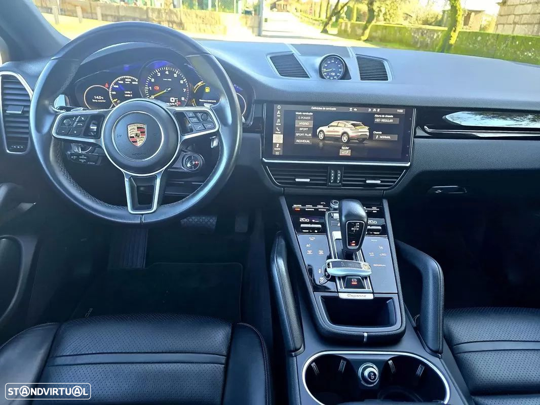 Porsche Cayenne Coupé - 2