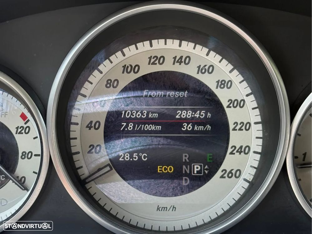 Mercedes-Benz E 220 BlueTEC 4Matic 7G-TRONIC Edition — fotografia 4