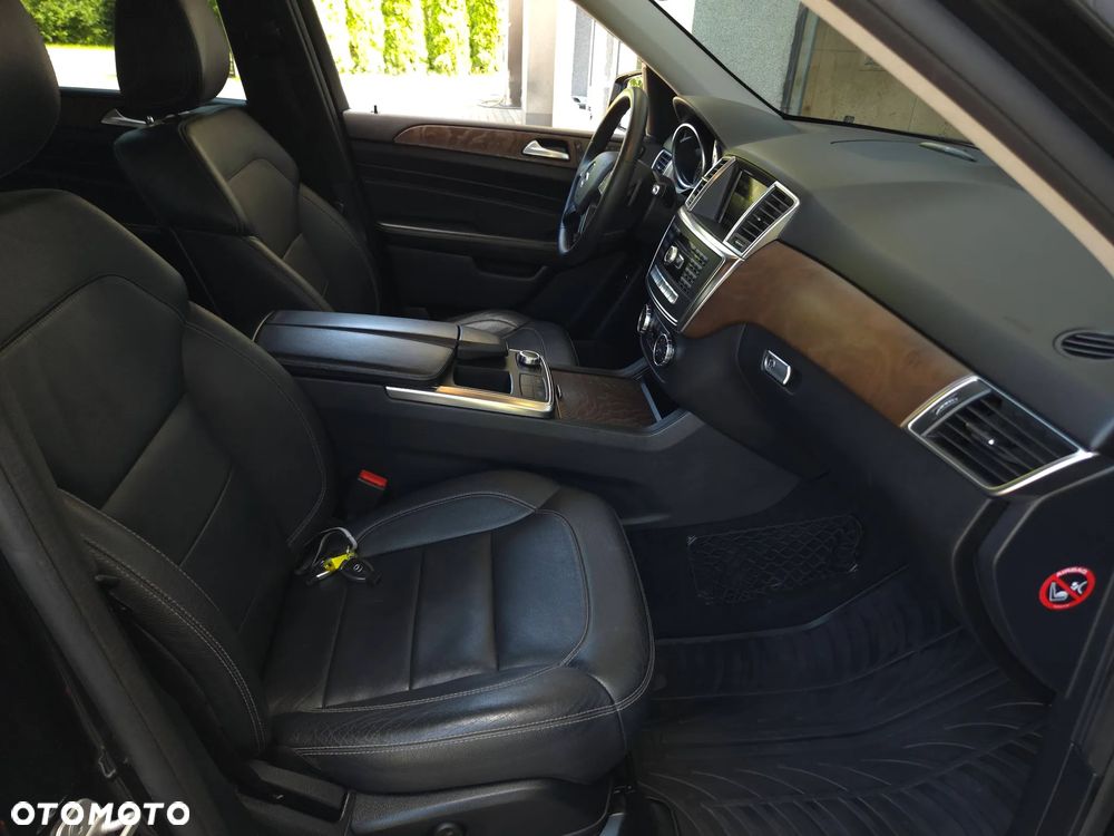 Mercedes-Benz ML 350 BlueTEC 4MATIC 7G-TRONIC - 36