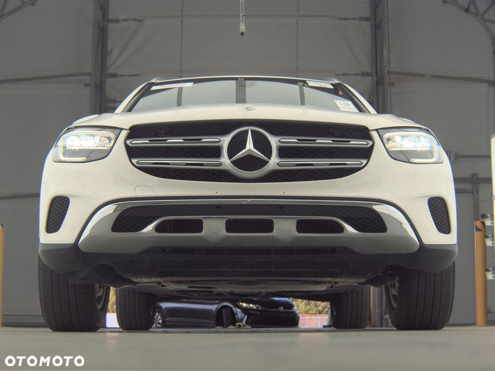 Mercedes-Benz GLC 300 4Matic 9G-TRONIC Exclusive - 4