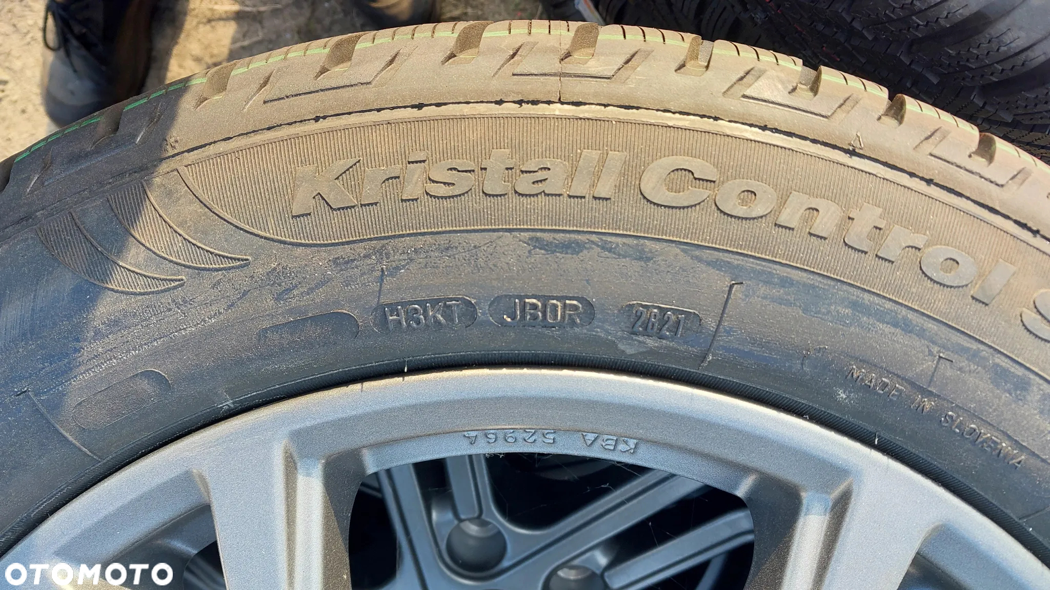 Komplet kol zimowych TOYOTA 17'' 5x114 ET39 7,5J CAMRY RAV4 auris  CzujnikiTPMS - 5