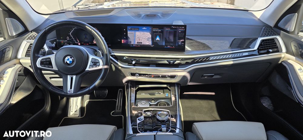 BMW X7 M60i xDrive AT MHEV - 10