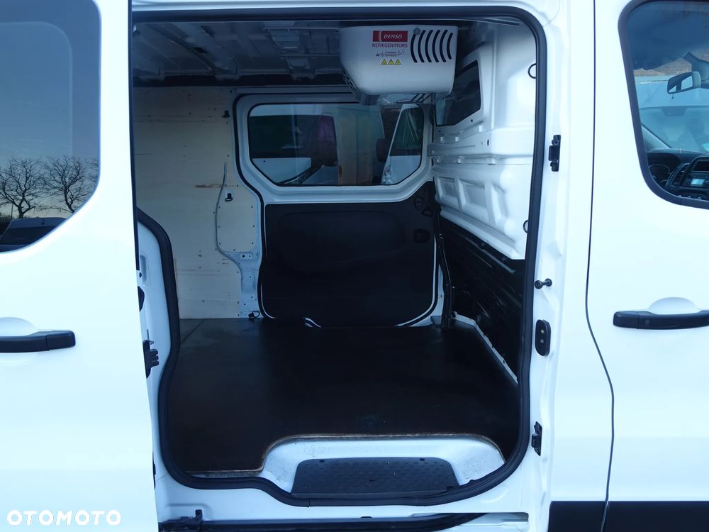 Renault Trafic chłodnia do przewozu leków LONG L2H1 - 13