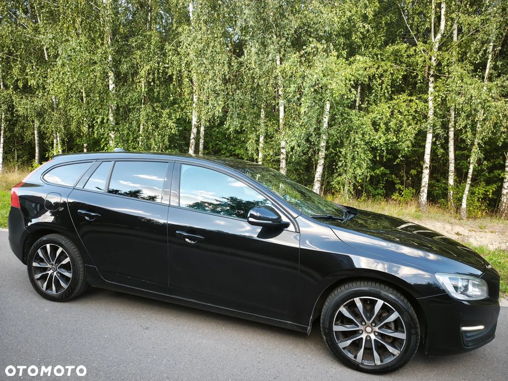 Volvo V60 D2 Drive-E Momentum - 14