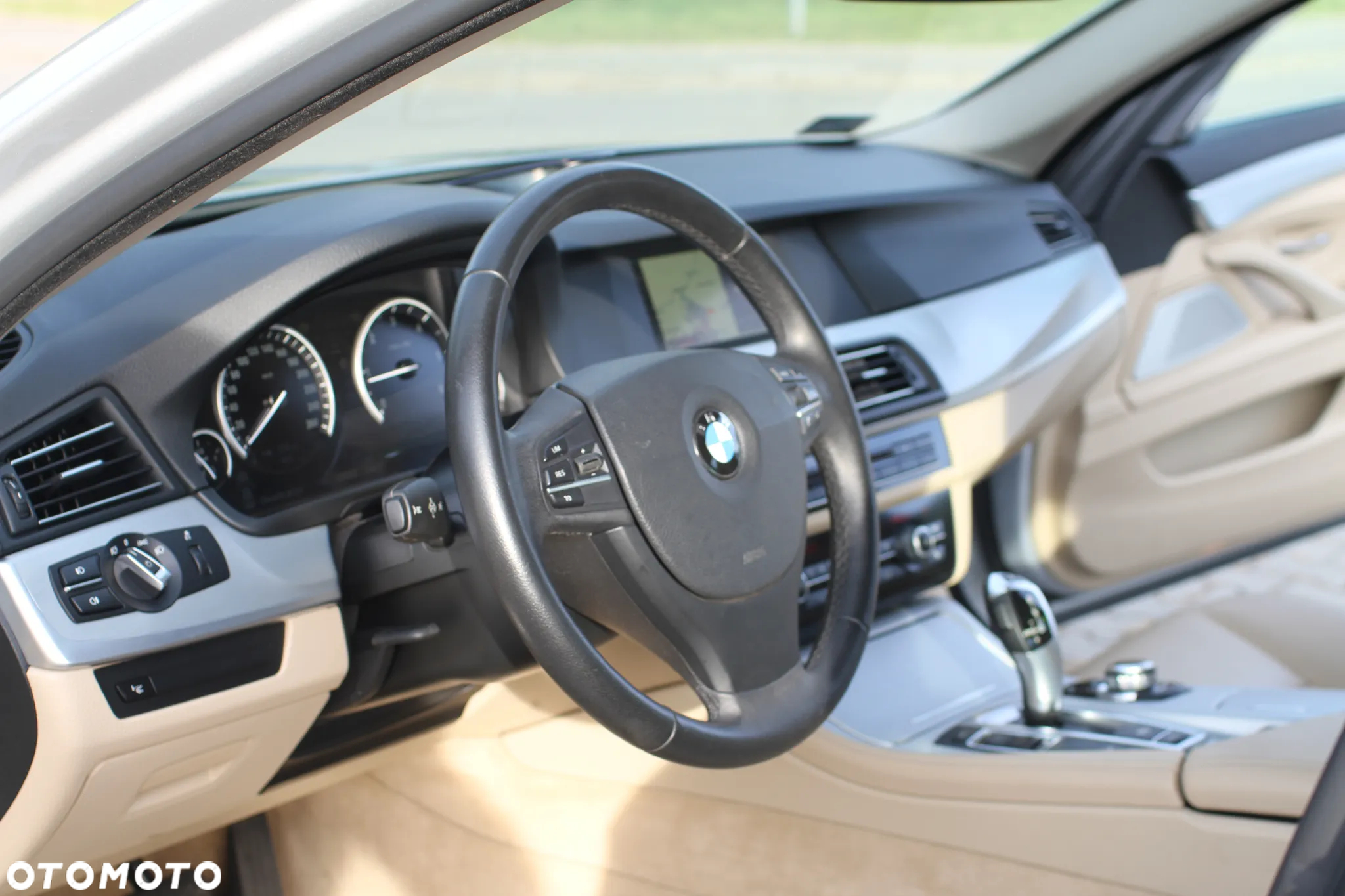 BMW Seria 5 525d xDrive Luxury Line - 16