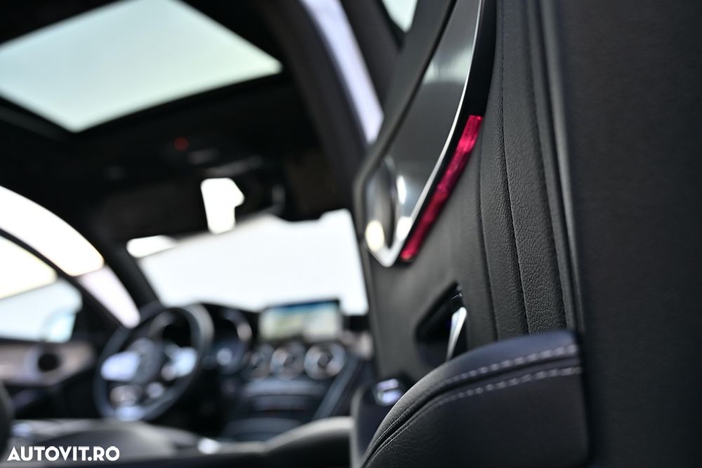 Mercedes-Benz GLC 220 d 4Matic 9G-TRONIC AMG Line Plus - 24