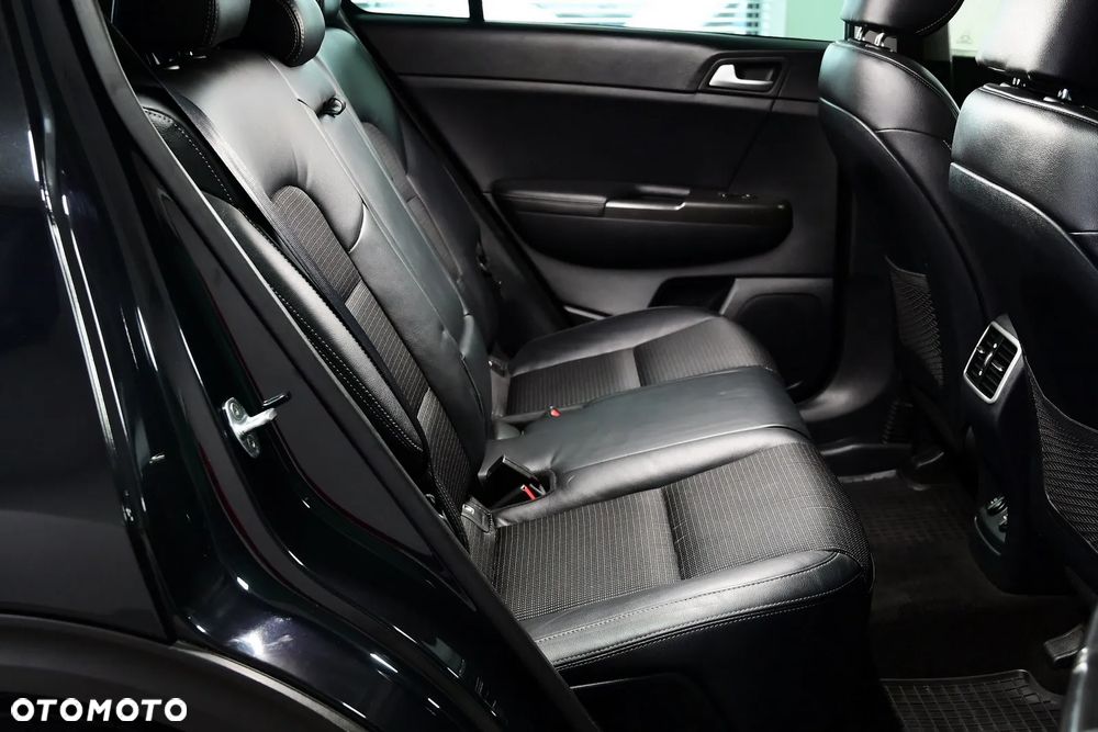 Kia Sportage 1.7 CRDI Business Line L 2WD - 23