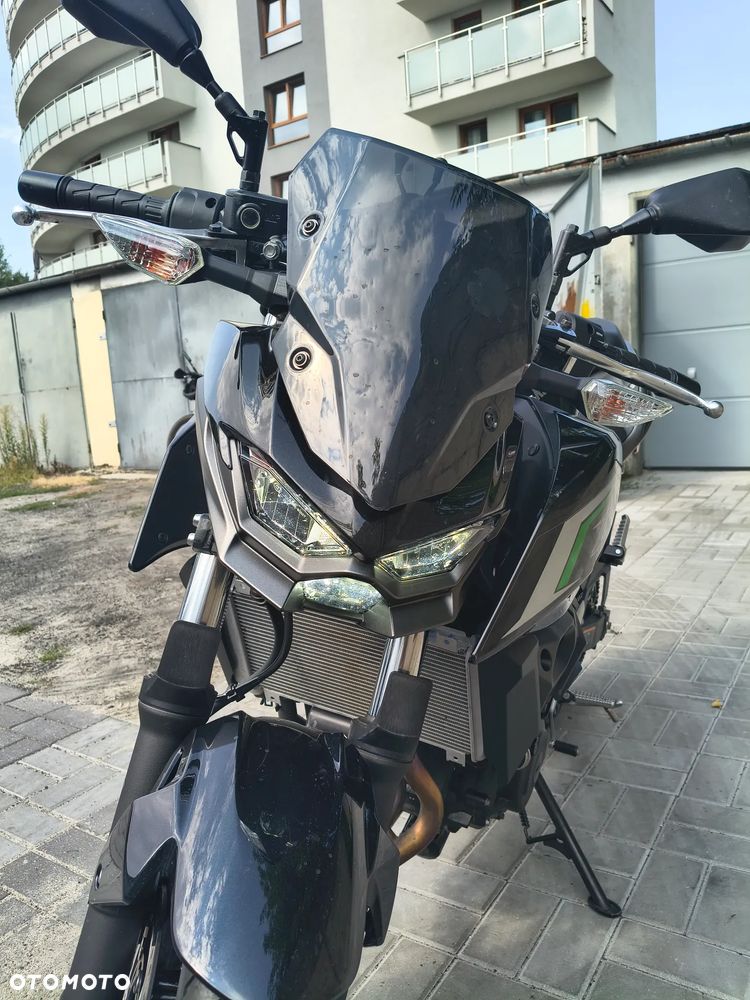 Kawasaki Z - 12
