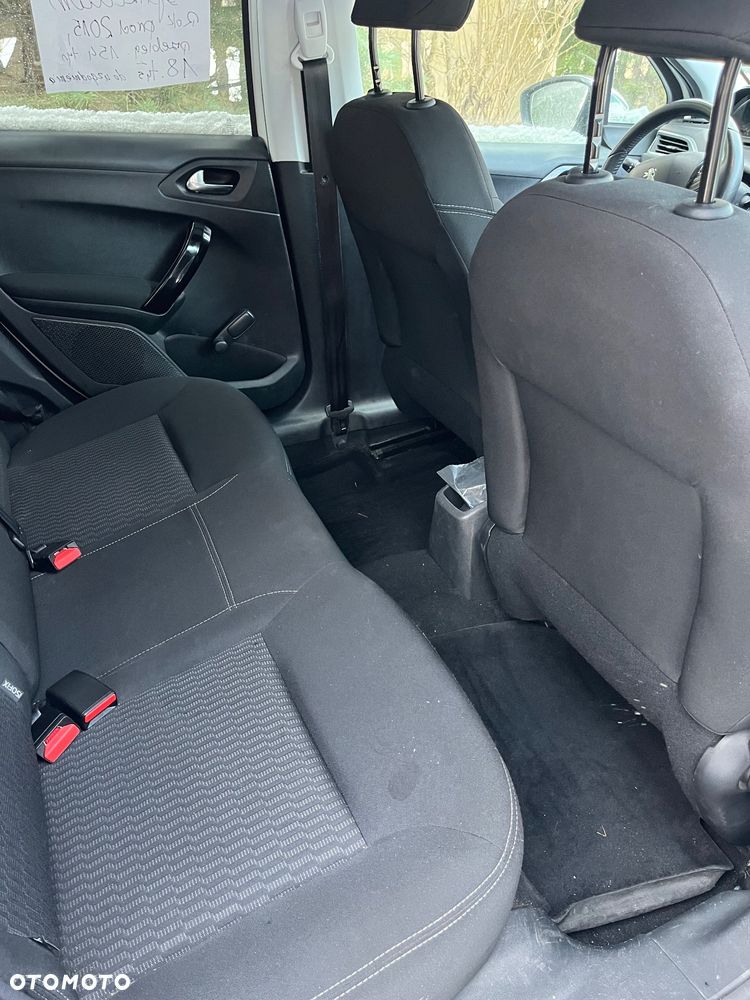 Peugeot 208 1.2 PureTech Active - 5