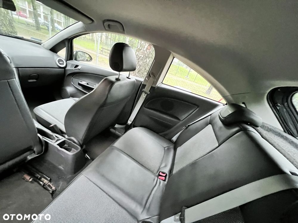 Opel Corsa - 13