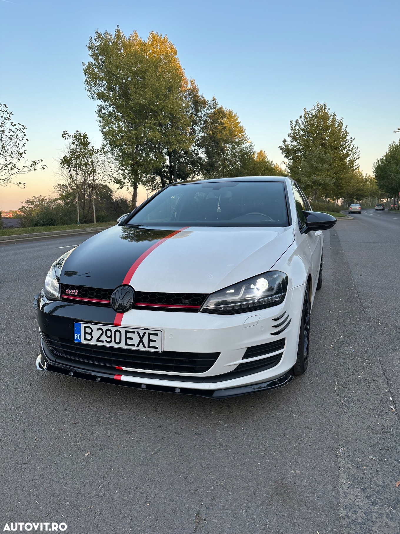 Volkswagen Golf 1.6 TDI BMT Comfortline - 5