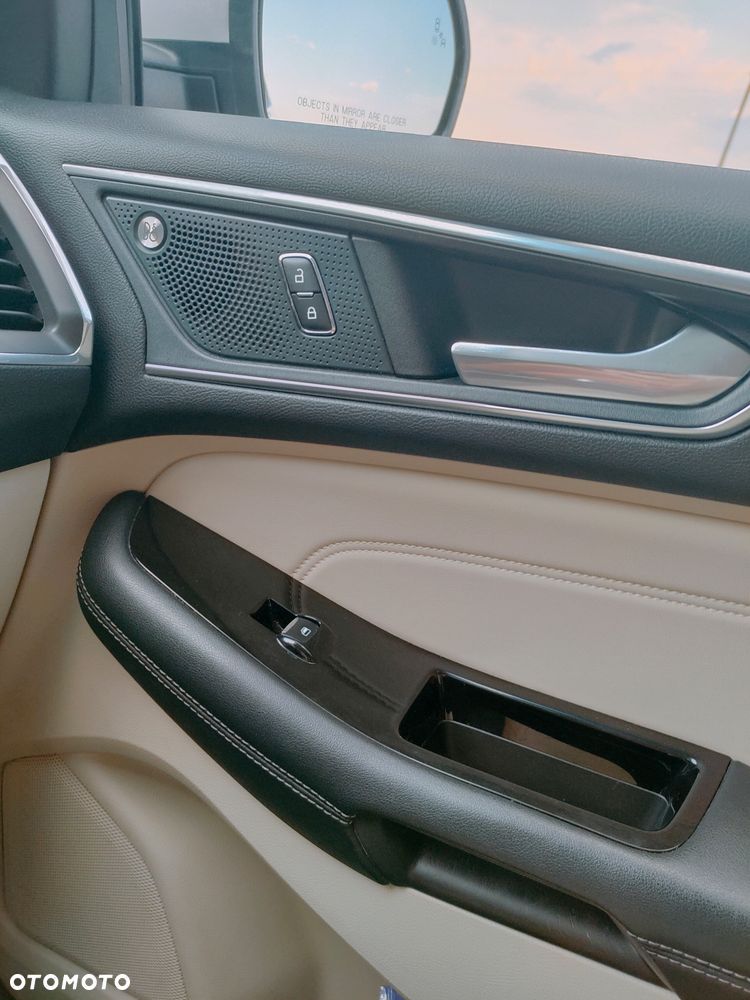 Ford Edge - 6