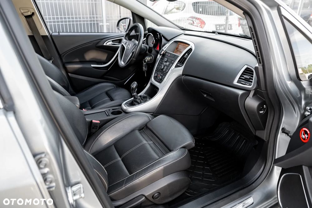 Opel Astra 1.6 Turbo Sport - 22