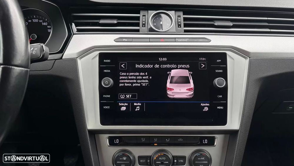 VW Passat 2.0 TDI Confortline - 24