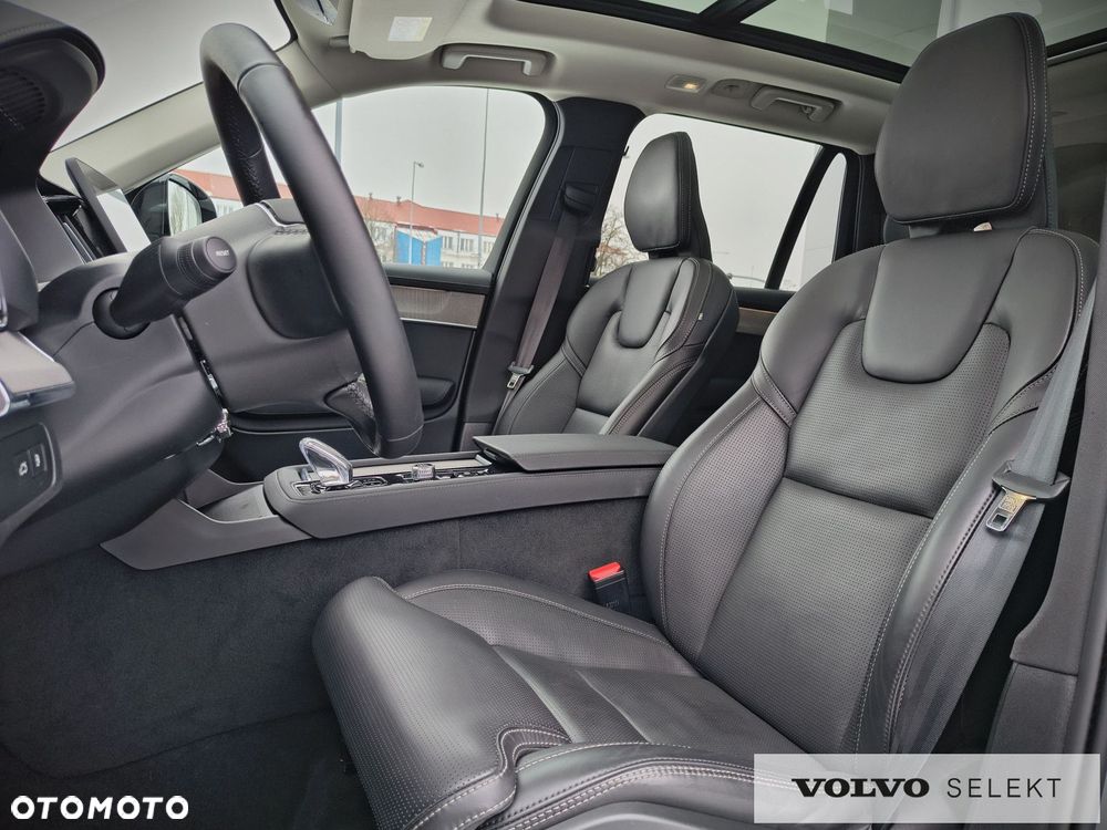 Volvo XC 90 - 13