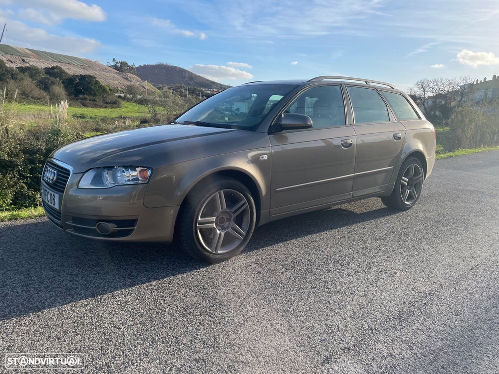 Audi A4 Avant - 1