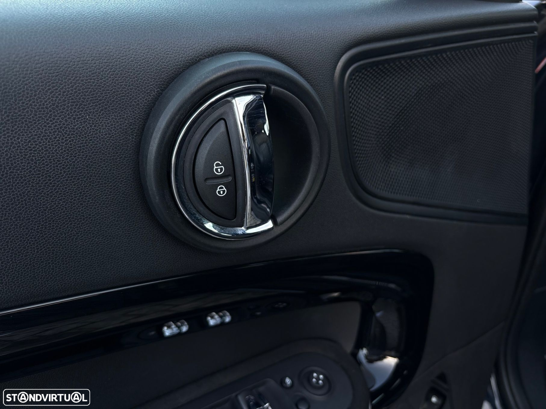 MINI Countryman Cooper SE ALL4 JCW Auto - 14