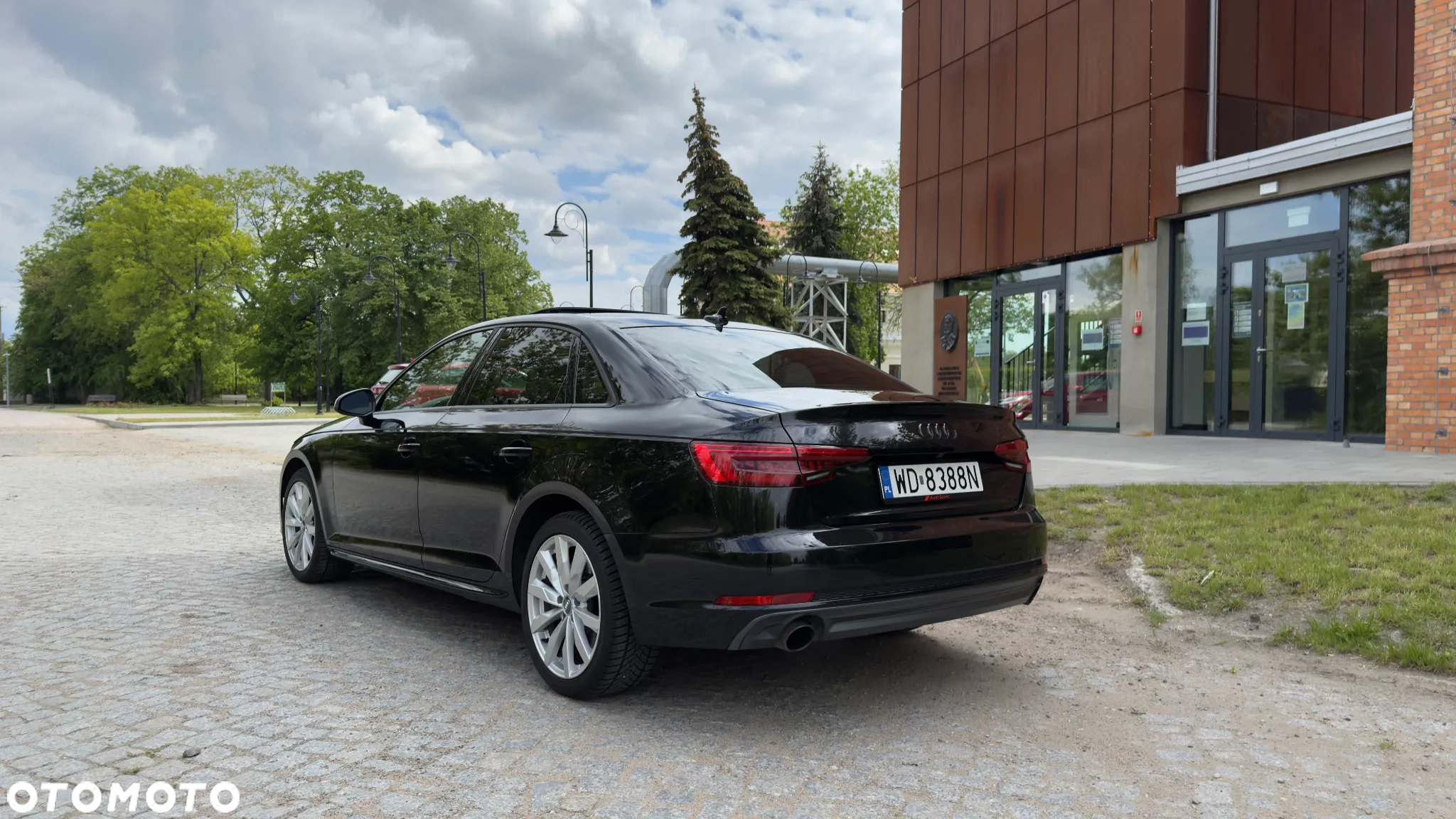 Audi A4 2.0 TFSI Quattro Design S tronic - 9