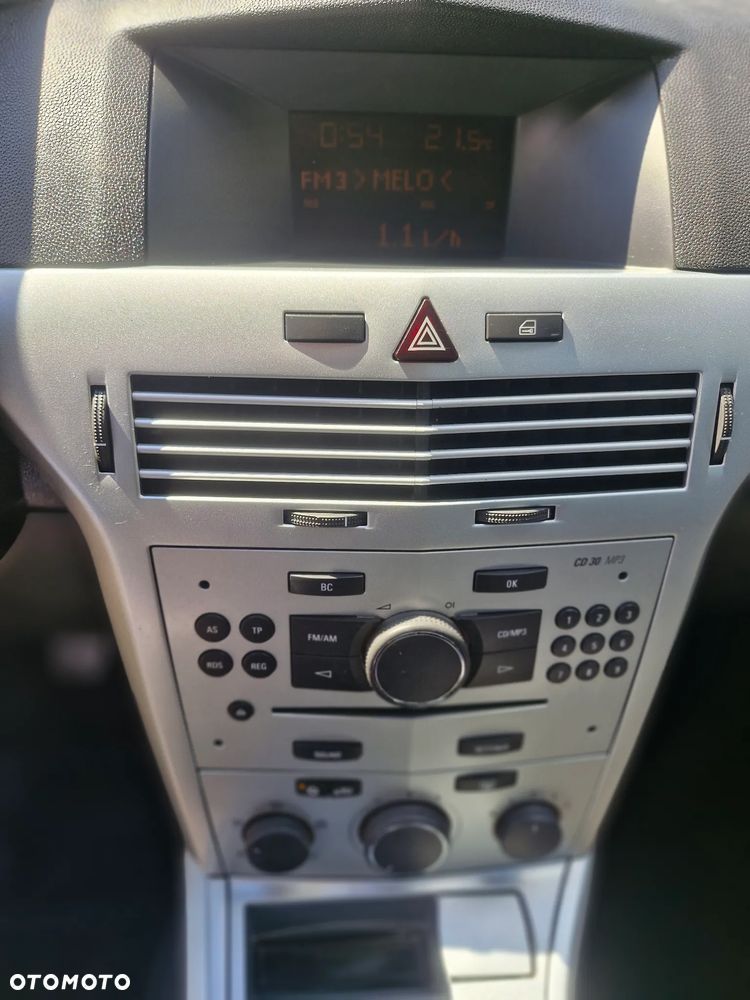 Opel Astra 1.4 Enjoy - 29