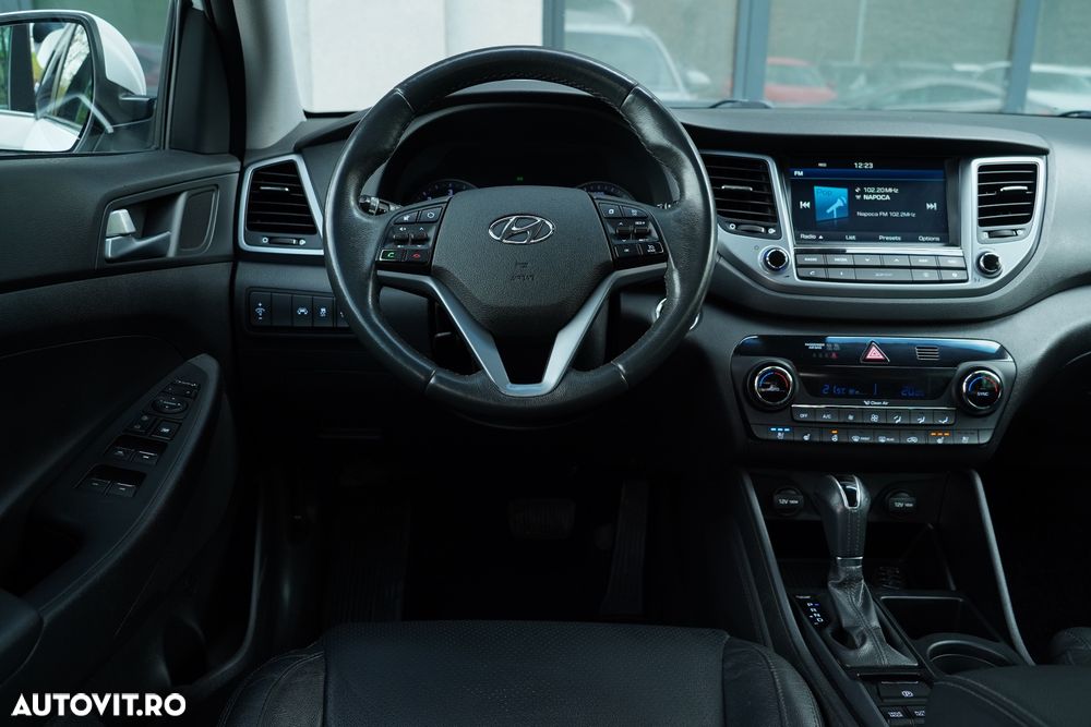 Hyundai Tucson 2.0 CRDI 4WD Automatik Premium - 10