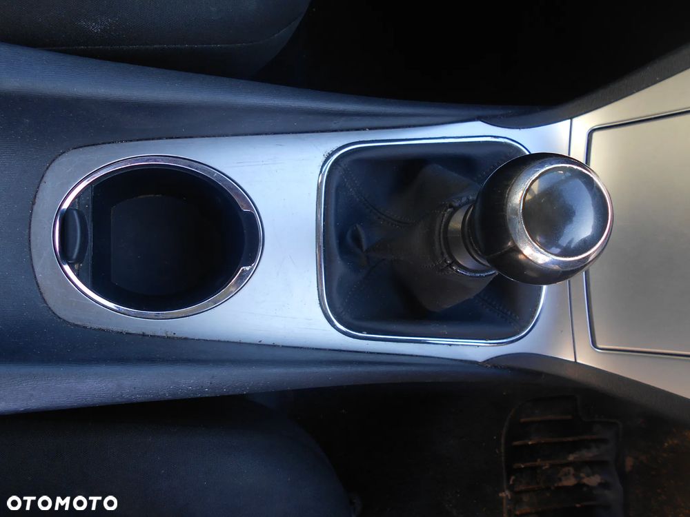TOYOTA AVENSIS TR D-4D T27 2011-2015R LIFT  KOD LAKIERU 1F7 SILVER 2.0D4D 126KM SILNIK SKRZYNIA BLOTNIK DZWI MASKA KLAPA ZAWIESZENIE LAMPY WTRYSK WTRYSKI LUSTERKA BAK KOLO ZAPASOWE BELKA KLIMATYZACJA - 30
