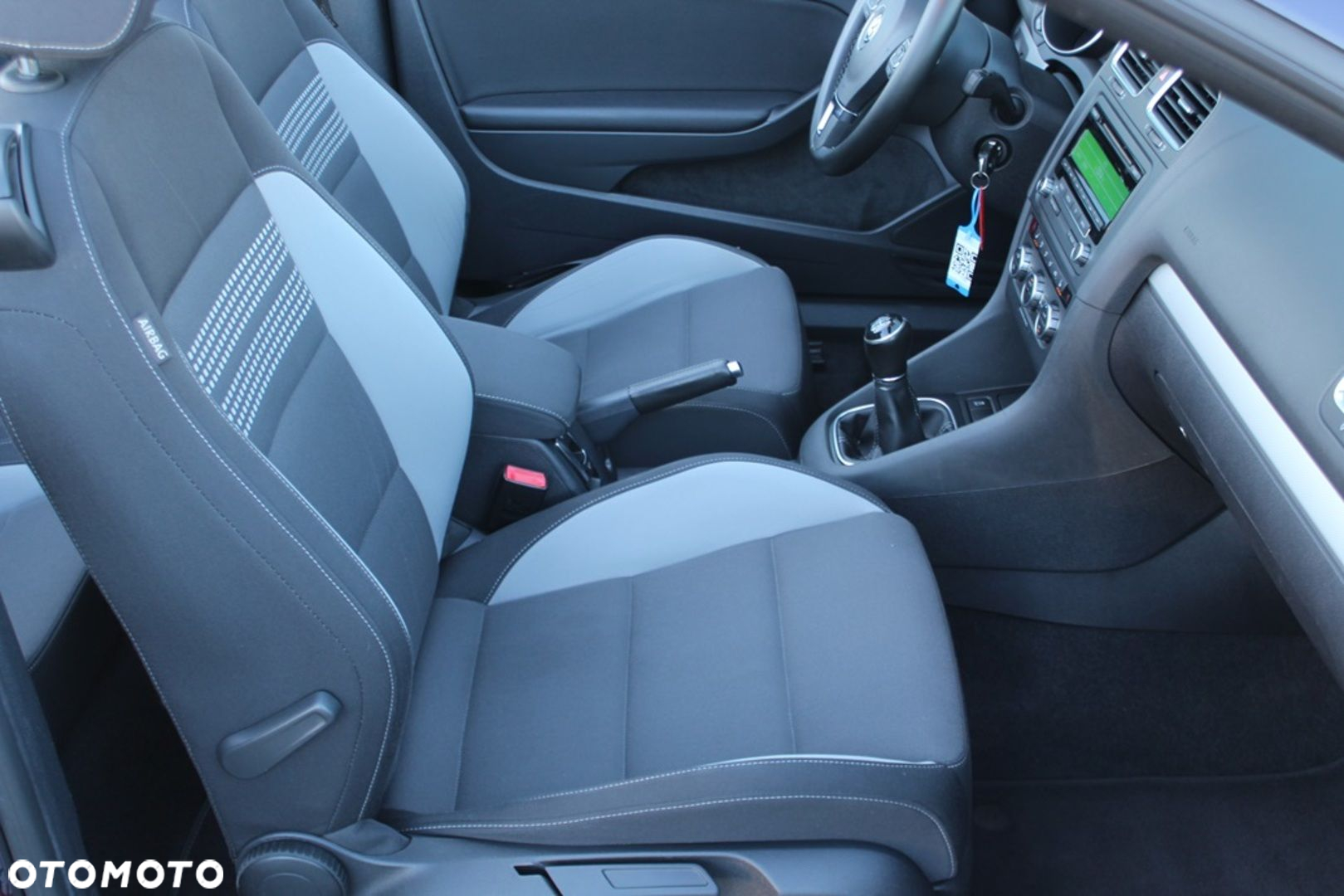 Volkswagen Golf - 16