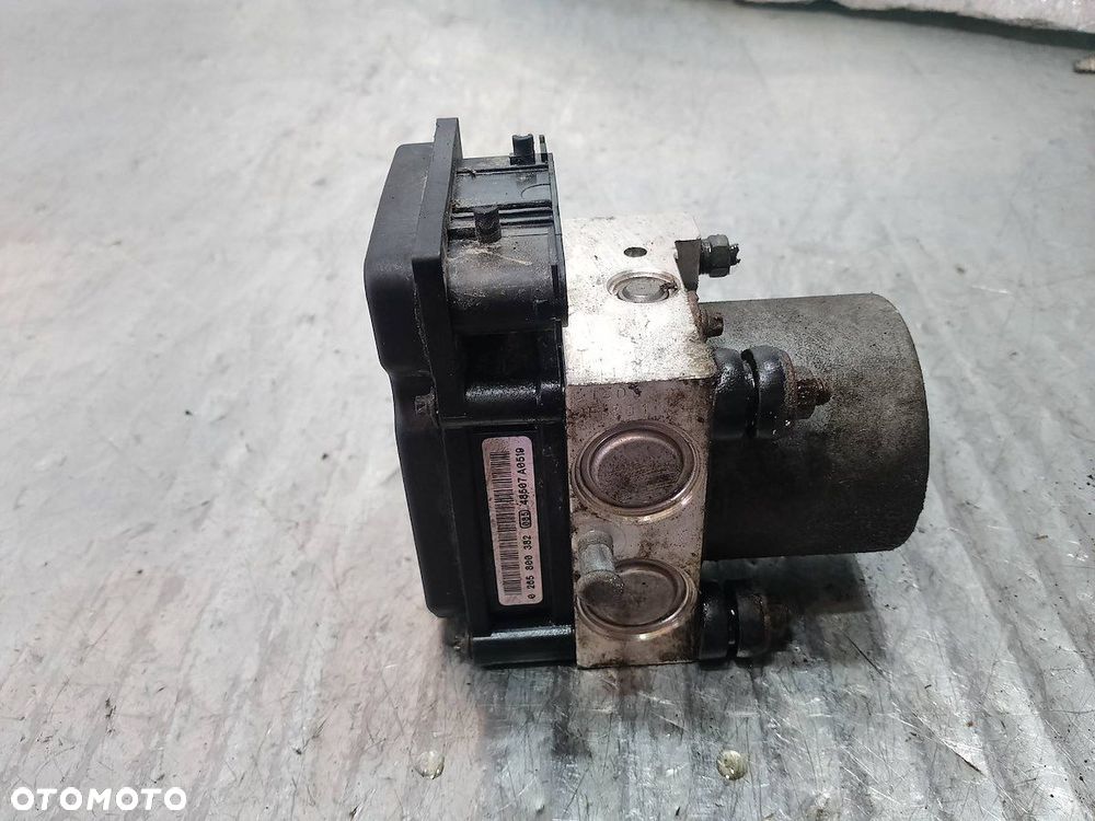 POMPA ABS TOYOTA AVENSIS II T25 0265231464  0265800382 1.8 16V - 5