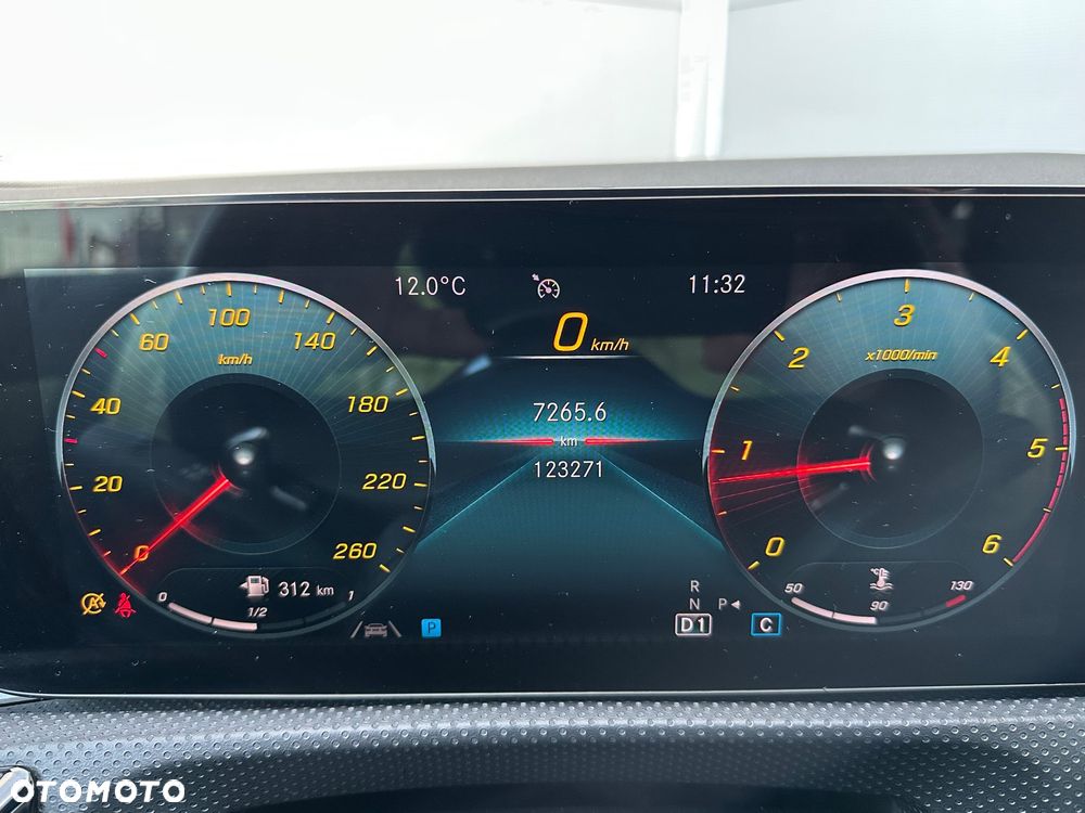 Mercedes-Benz CLA 180 d 8G-DCT AMG Line Advanced Plus - 16