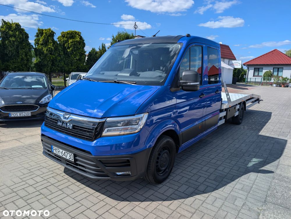 MAN TGE 3.180 Volkswagen Crafter 7 osób Autolaweta Dubel kabina - 7