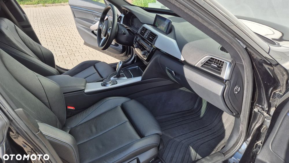 BMW 3GT 320i xDrive M Sport - 28