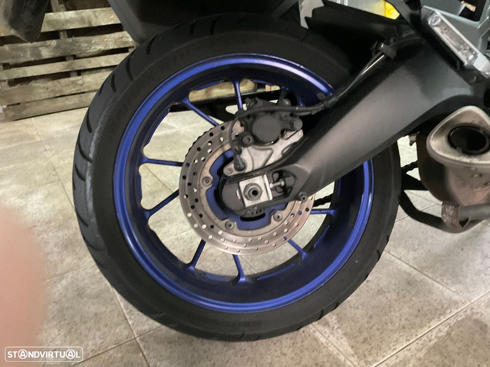 Yamaha MT-09 Tracer - 10