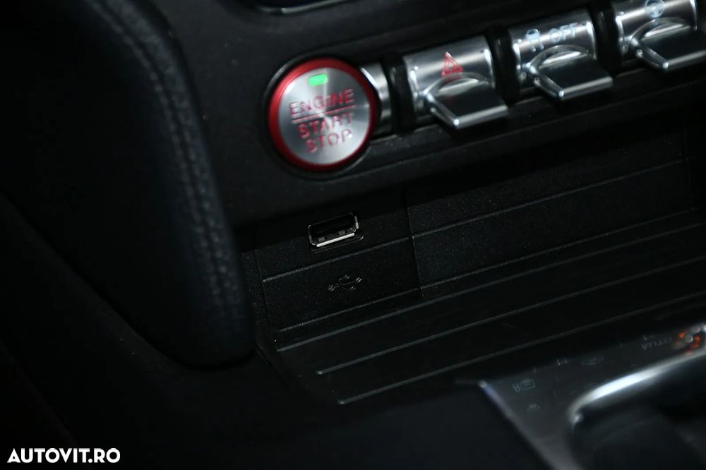 Ford Mustang - 16