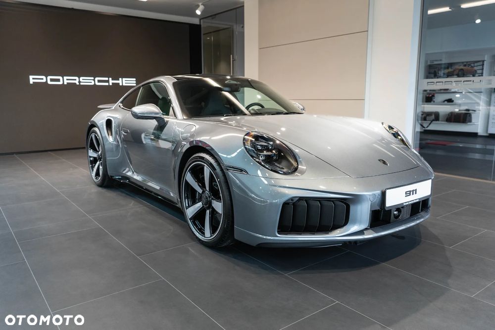 Porsche 911 Turbo S - 4