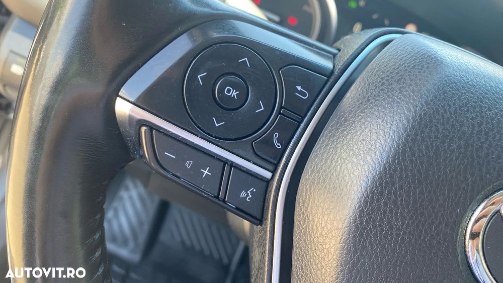 Toyota Camry 2.5 Exclusive - 14