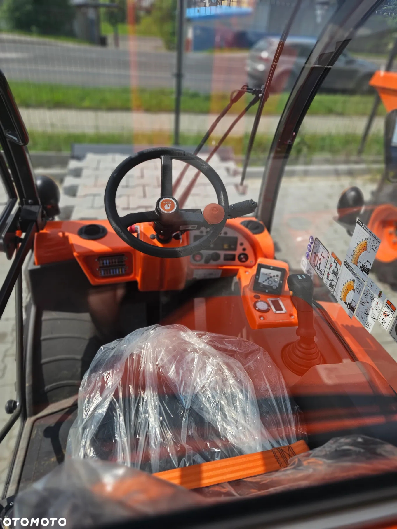 Ausa AUSA T144H - 8