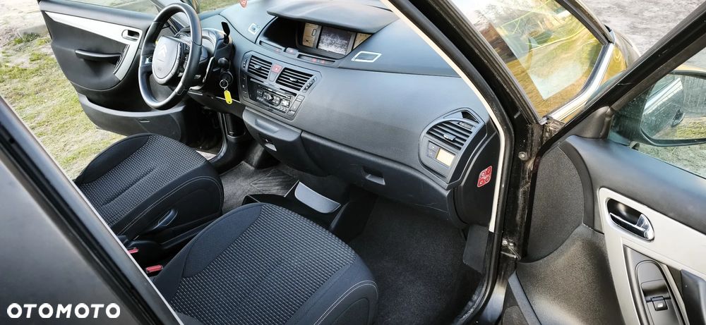 Citroën C4 Picasso 2.0 HDi FAP EGS6 Exclusive - 6