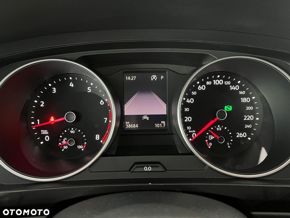Volkswagen Tiguan - 21