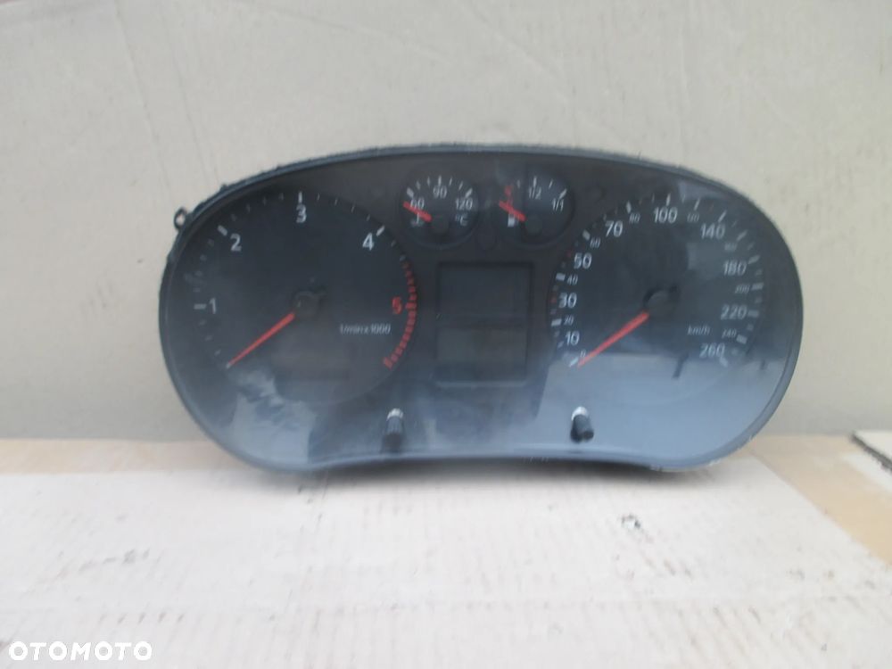 Licznik zegary Audi A3 8L Lift 8LO920900K Jaeger Europa - 1