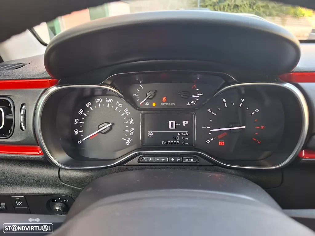 Citroën C3 1.2 PureTech Shine EAT6 - 10