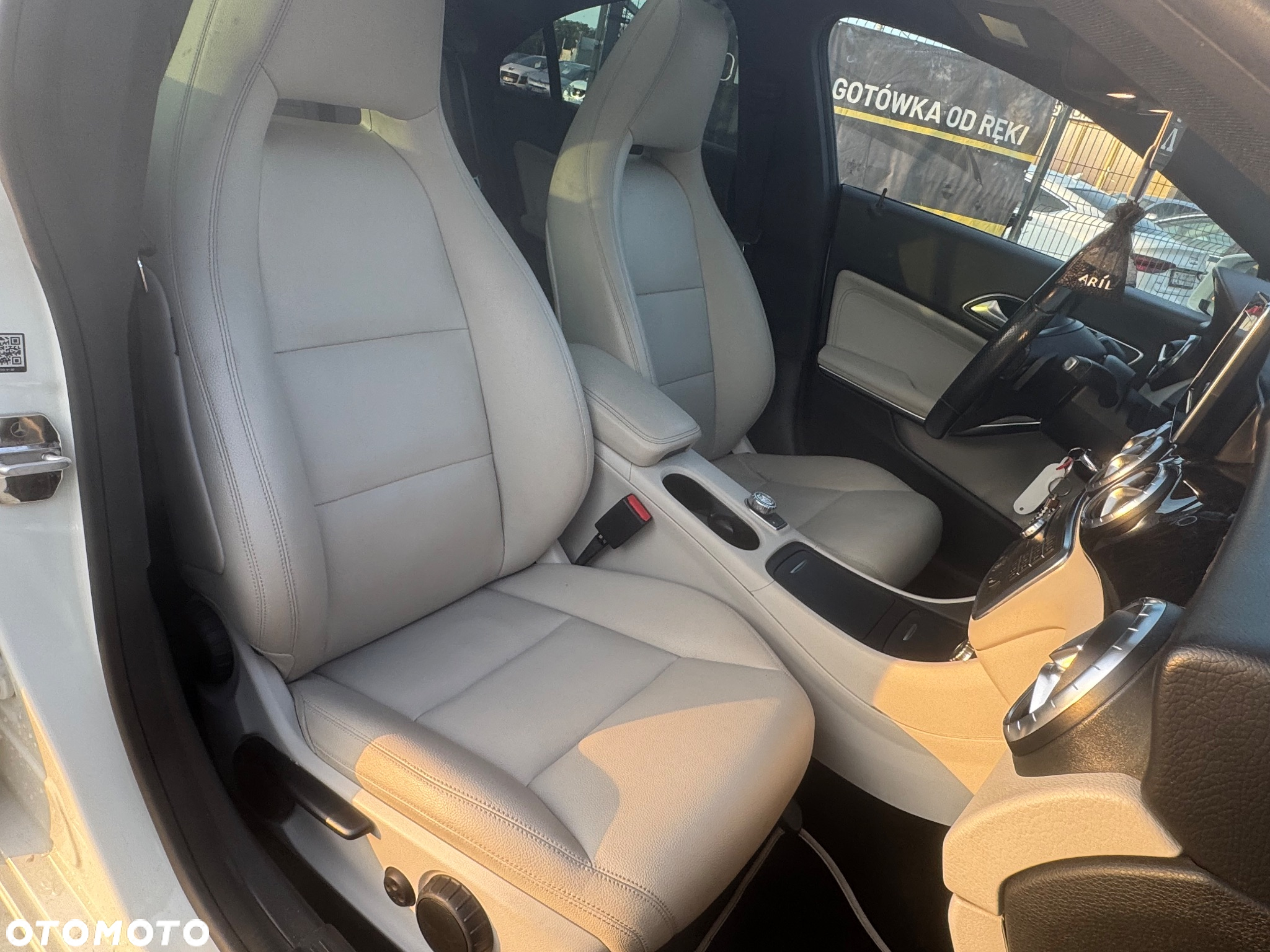 Mercedes-Benz CLA 250 4-Matic AMG Line - 24