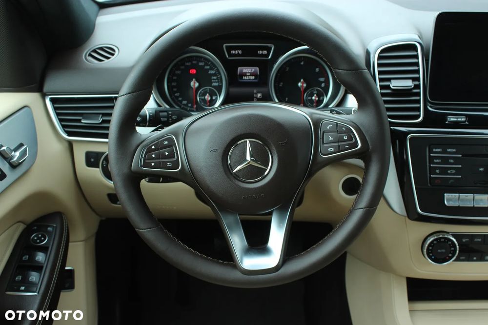 Mercedes-Benz GLE 250 d 4-Matic - 22