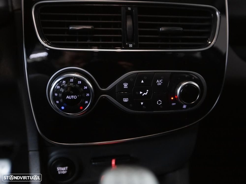 Renault Clio Sport Tourer 1.5 dCi GT Line - 19