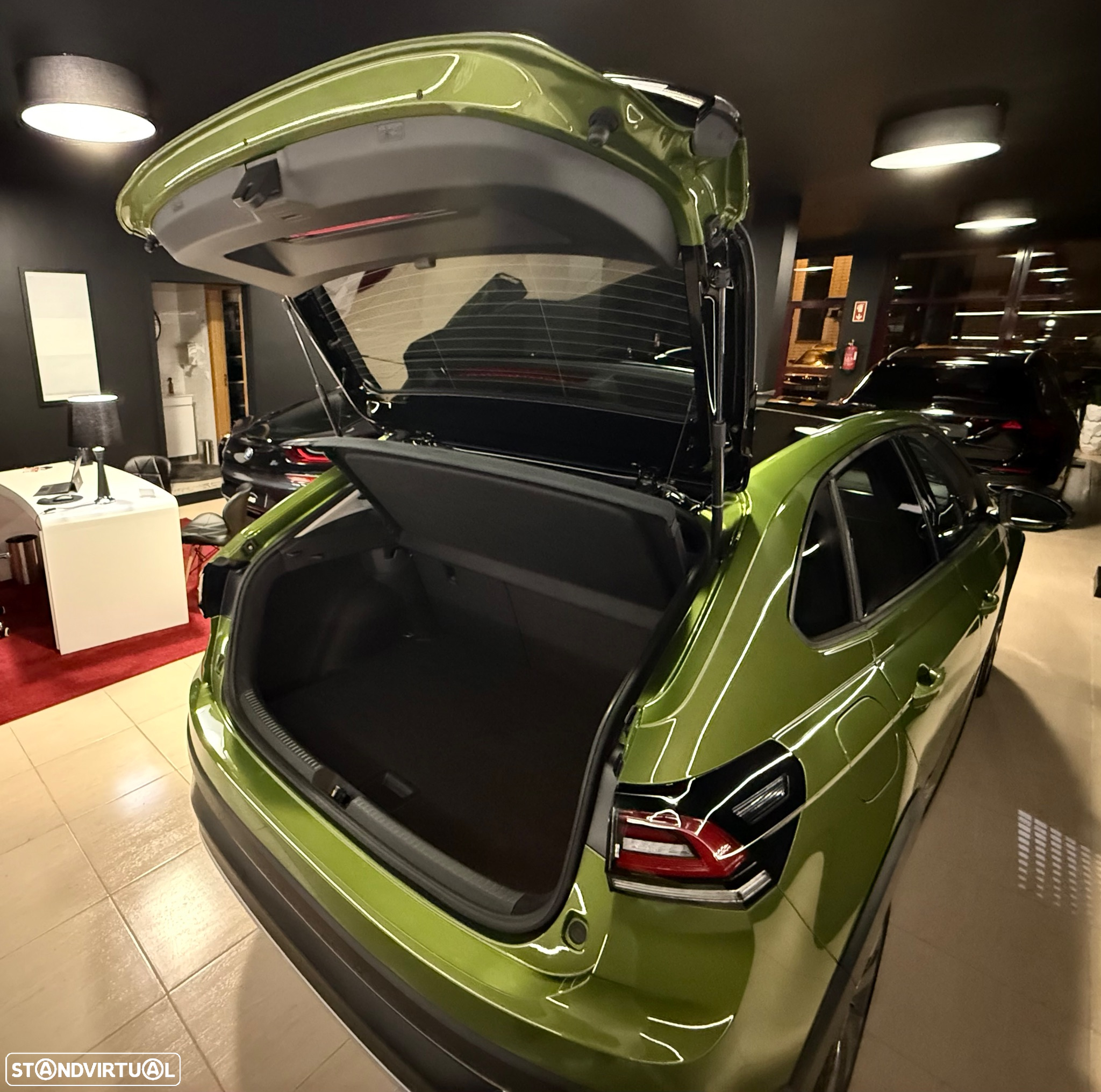 VW Taigo 1.0 TSI Urban DSG - 20