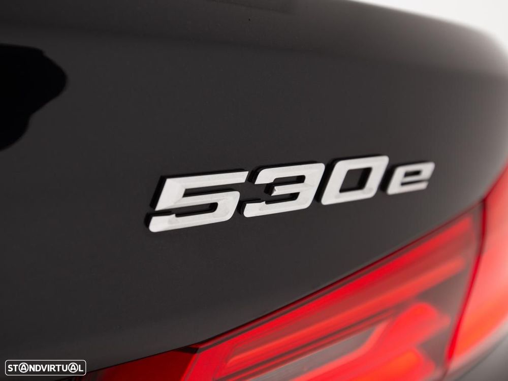 BMW 530 e iPerformance Pack M - 24