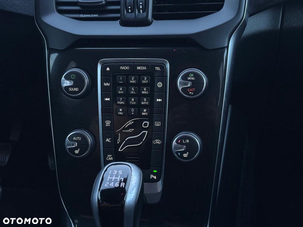 Volvo V40 D2 Drive-E Summum - 25