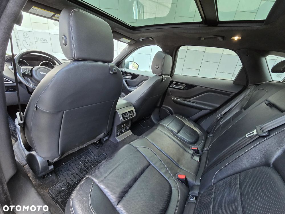 Jaguar F-Pace 30t AWD Prestige - 26