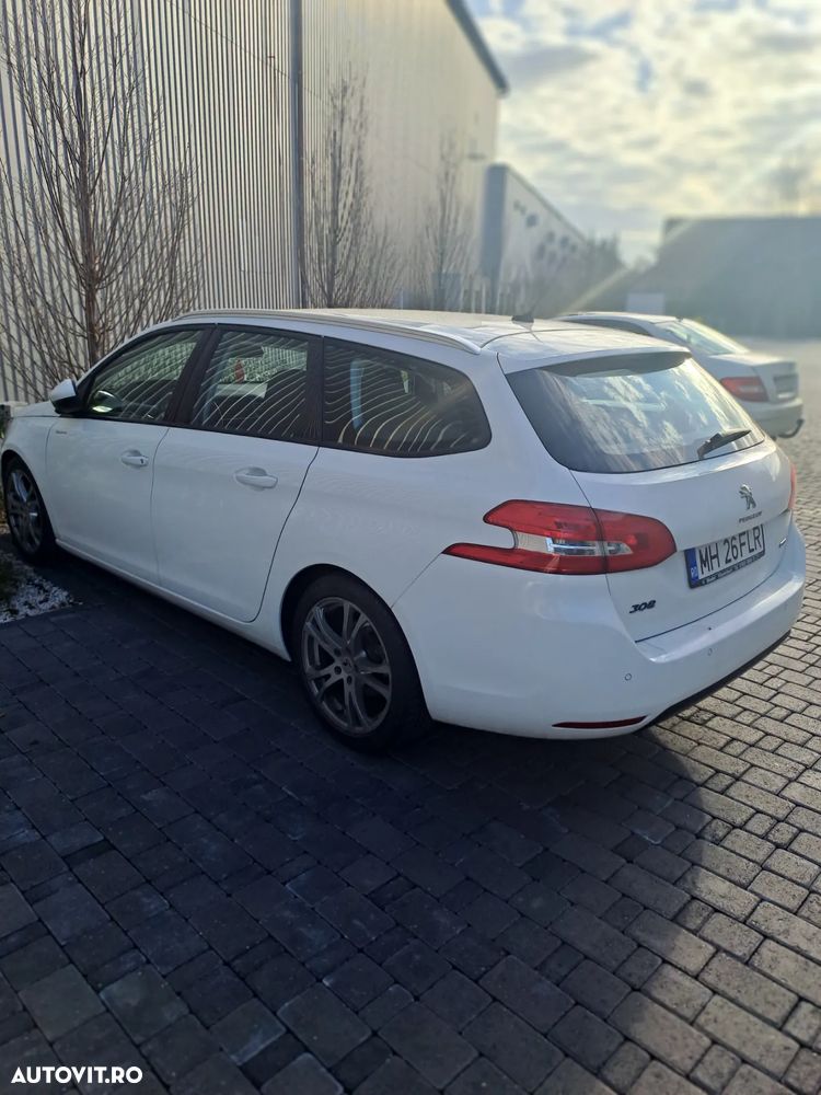 Peugeot 308 SW BlueHDi 120 Stop & Start Niveau 2 Business-Line - 14