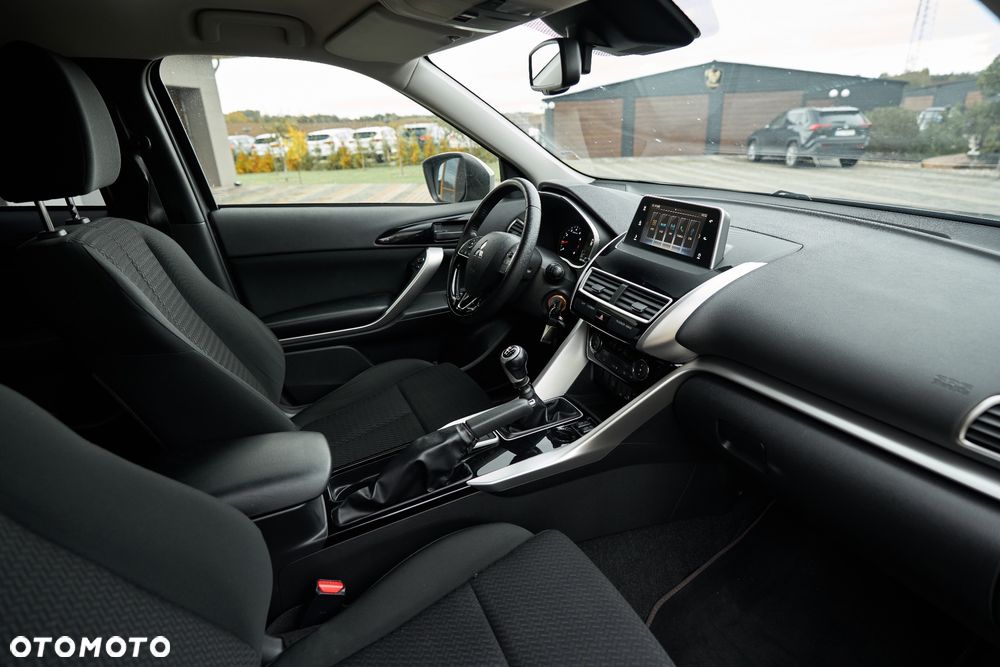 Mitsubishi Eclipse Cross - 29